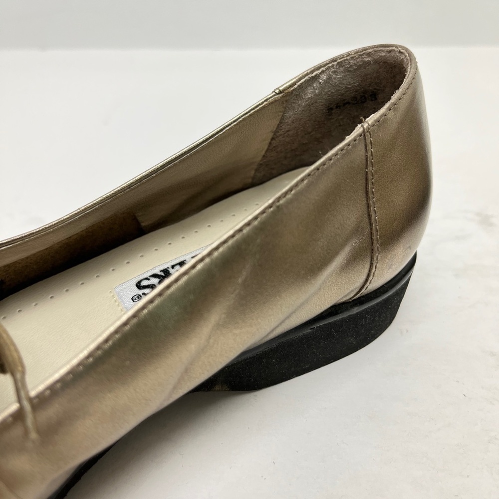 TROTTERS Metallic Gold Genuine Leather Flats Loafers Round Toe Classic Shoes 7 - Picture 8 of 16